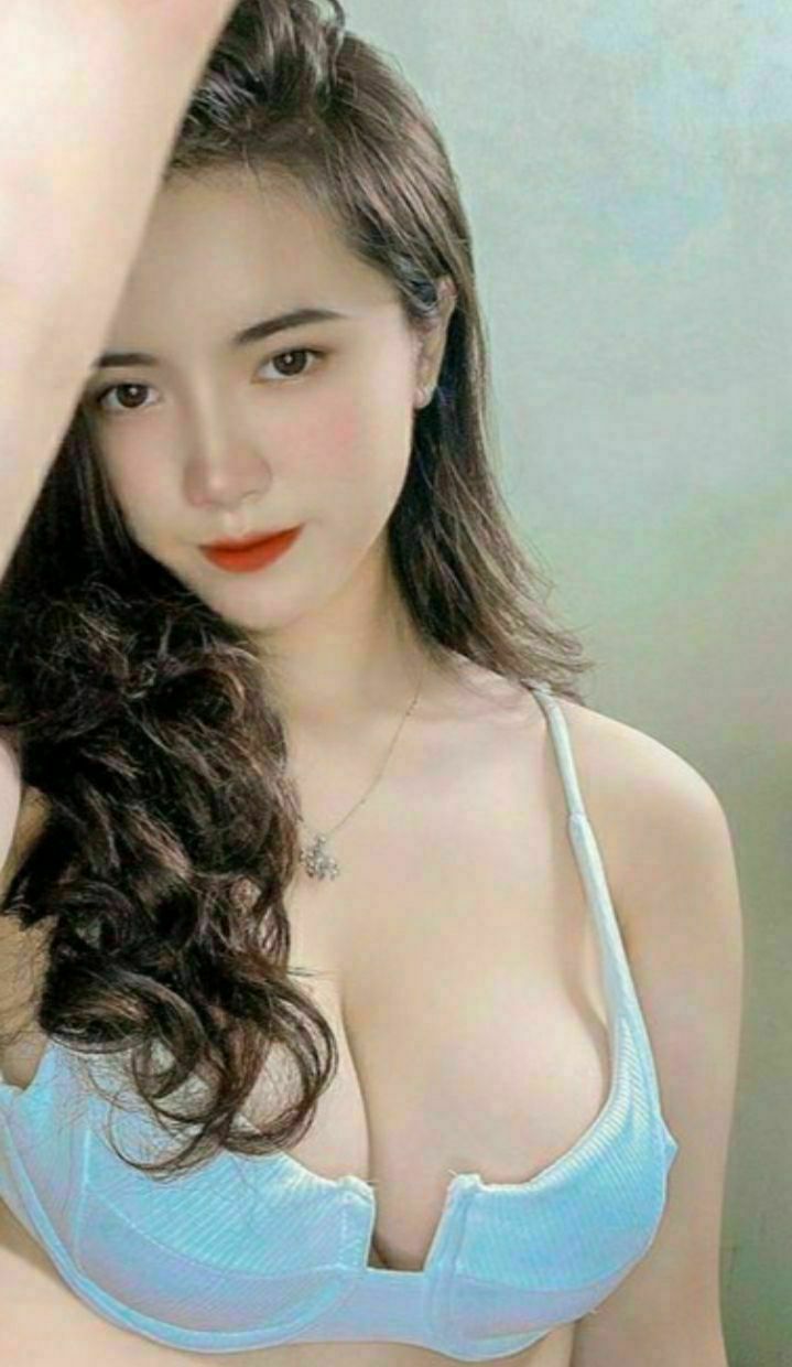 年轻巨乳美眉 3